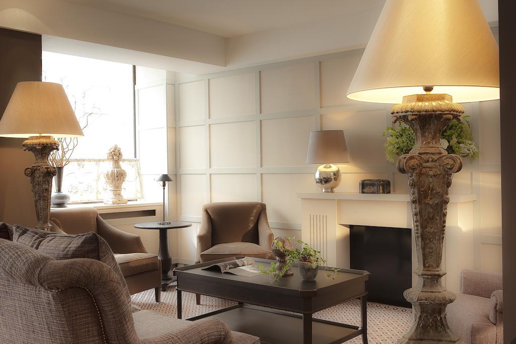 Hotel Lenox Saint Germain パリ 部屋 写真
