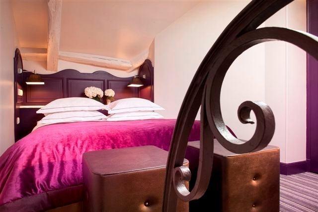 Hotel Lenox Saint Germain パリ 部屋 写真